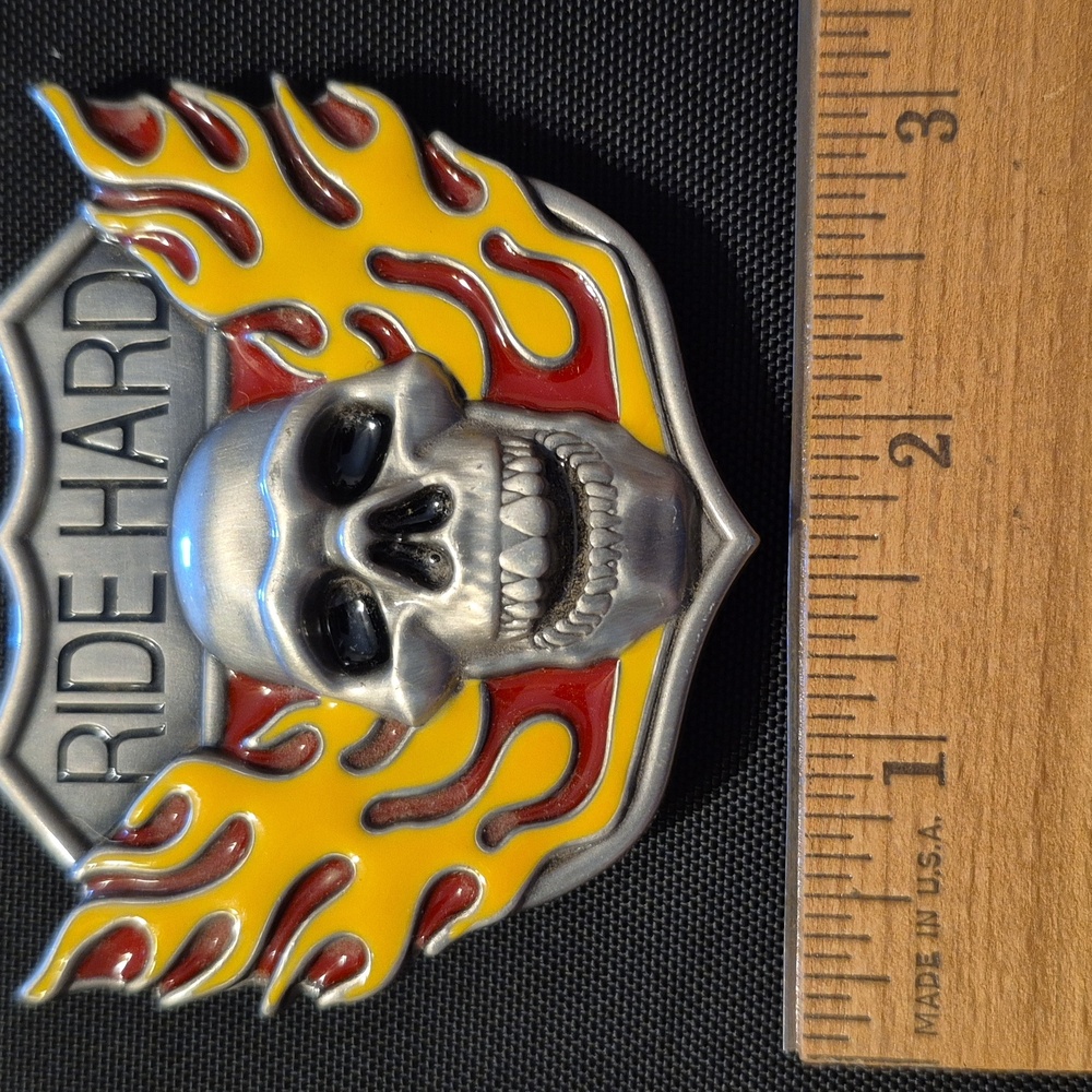 Flaming Skull Belt Buckle - Picture 3 of 3
